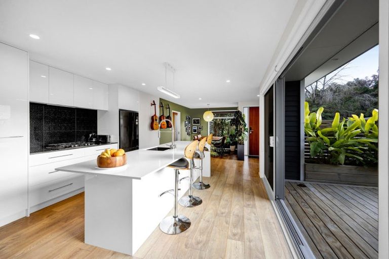 Photo of property in 8 Bright Way, Lower Vogeltown, New Plymouth, 4310