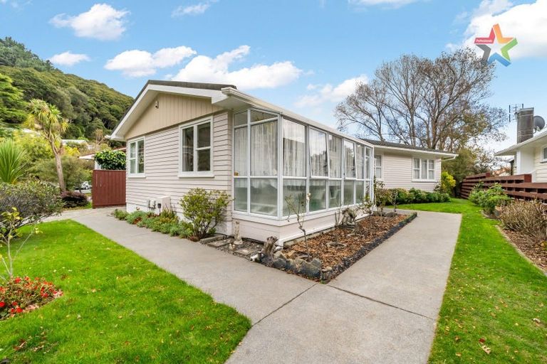 Photo of property in 10 Cleary Street, Waterloo, Lower Hutt, 5011