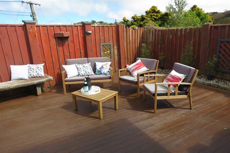 Photo of property in 39 Dominion Park Street, Johnsonville, Wellington, 6037