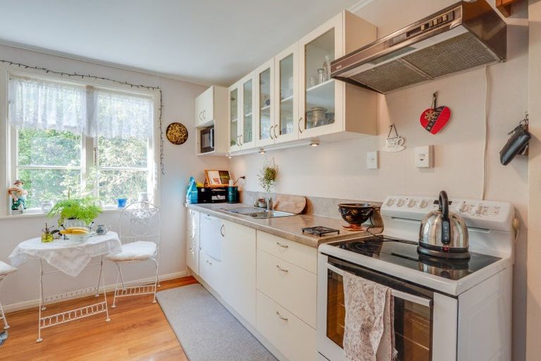 Photo of property in 83 Great North Road, Saint Johns Hill, Whanganui, 4501