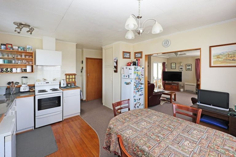Photo of property in 42 Stuart Street, Holmes Hill, Oamaru, 9401