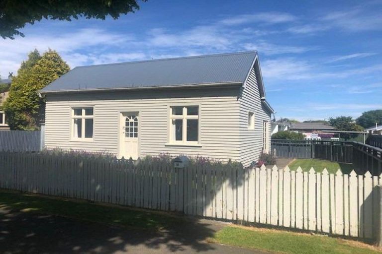 Photo of property in 12 Clifton Street, Windsor, Invercargill, 9810