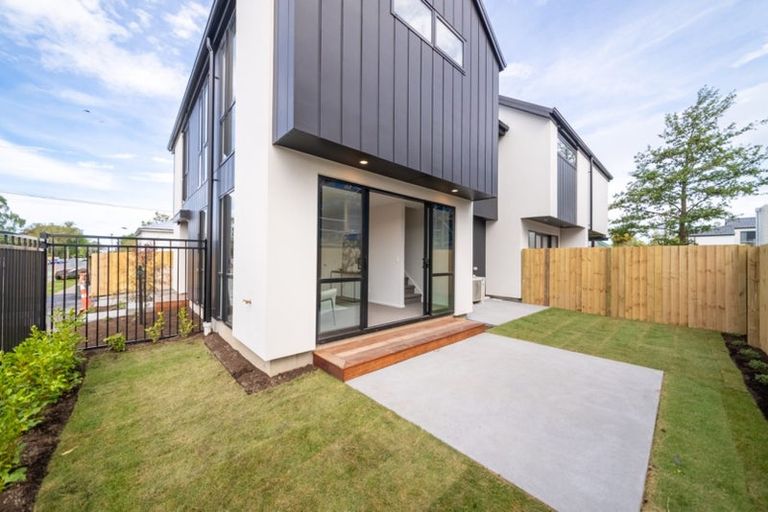 Photo of property in 206a Edgeware Road, Edgeware, Christchurch, 8013