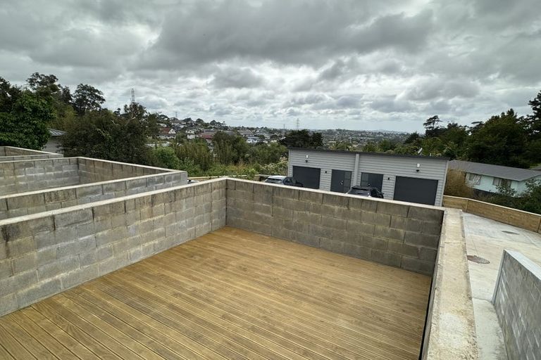 Photo of property in 309 Don Buck Road, Massey, Auckland, 0614