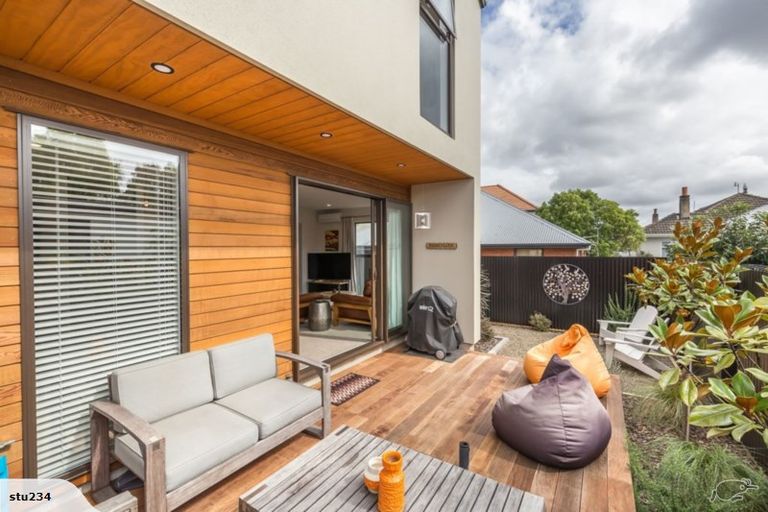 Photo of property in 525d Manchester Street, St Albans, Christchurch, 8014