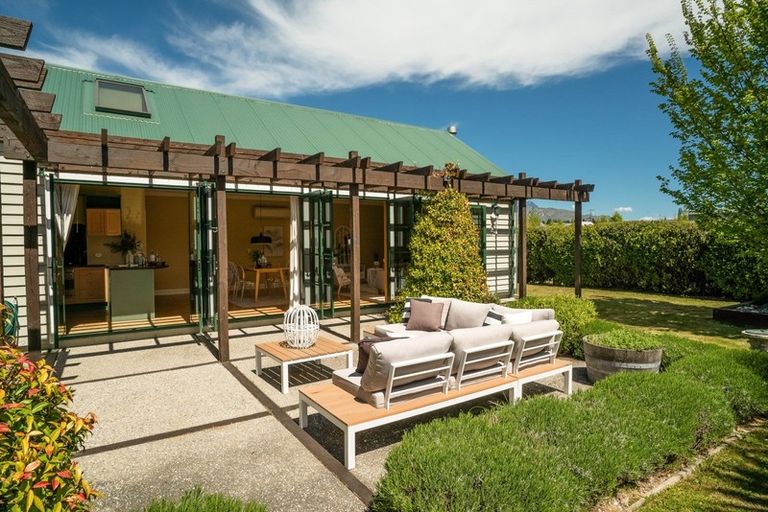 Photo of property in 15 Hope Avenue, Lake Hayes, Queenstown, 9304