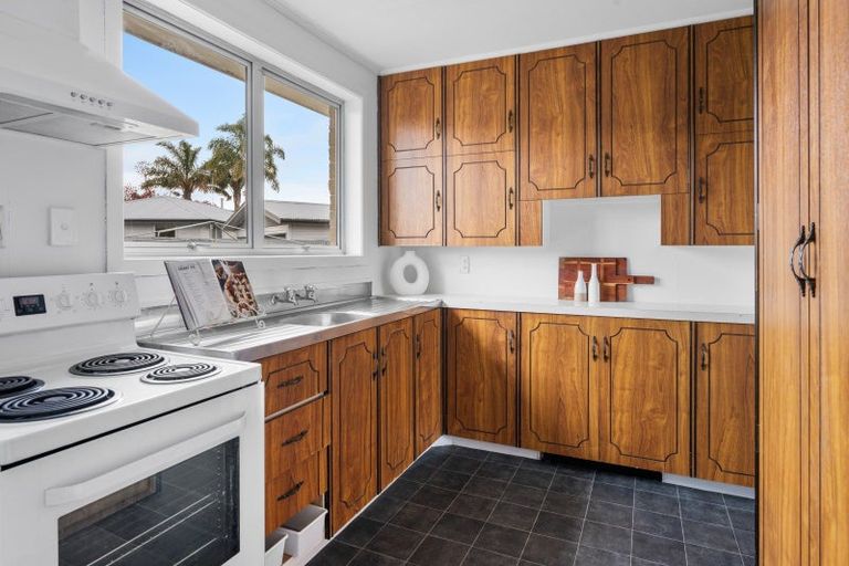 Photo of property in 439 Gloucester Street, Taradale, Napier, 4112