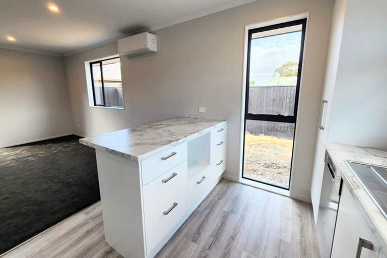 Photo of property in 29 Akoranga Place, Hornby, Christchurch, 8042