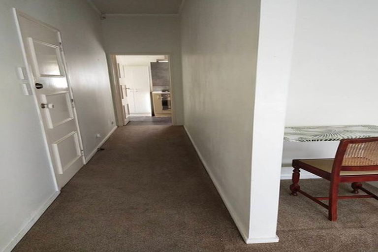 Photo of property in 7 Nui Mana Place, Te Atatu South, Auckland, 0610