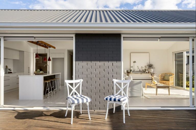 Photo of property in 83 Sandhurst Drive, Papamoa Beach, Papamoa, 3118