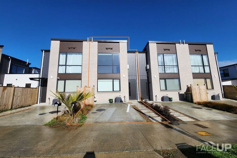 Photo of property in 8 Landing Path Drive, Hobsonville, Auckland, 0616