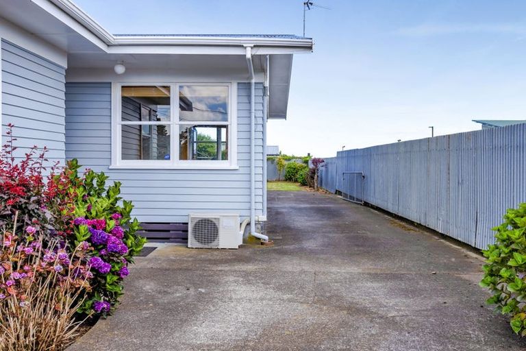 Photo of property in 25 Hunter Street, Hawera, 4610
