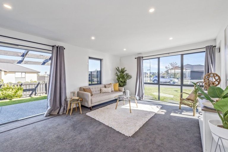 Photo of property in 28 Philippa Drive, Rolleston, 7615