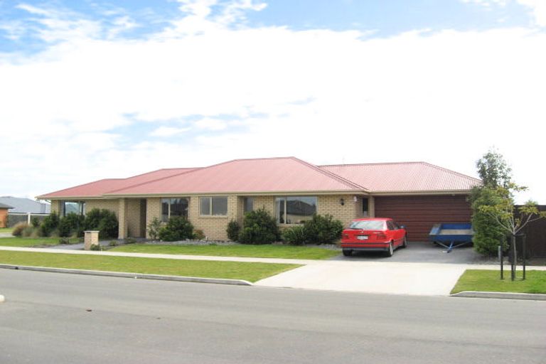 Photo of property in 11 Magnolia Boulevard, Kaiapoi, 7630