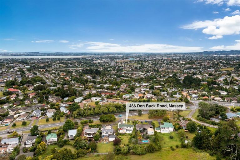 Photo of property in 466 Don Buck Road, Massey, Auckland, 0614