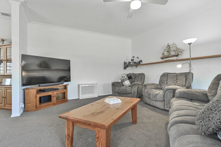 Photo of property in 812 Lawrence Street, Akina, Hastings, 4122