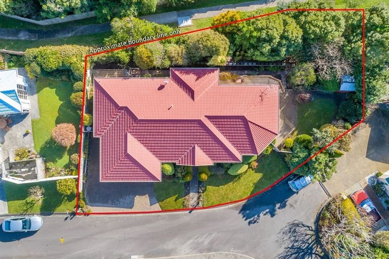 Photo of property in 7 Mariners Way, Whitby, Porirua, 5024