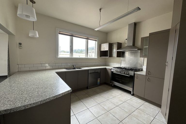 Photo of property in 11 Toru Street, Lyall Bay, Wellington, 6022