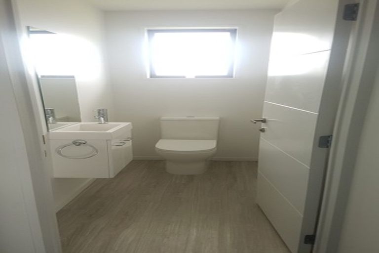 Photo of property in 22 Flint Road, Rolleston, 7614