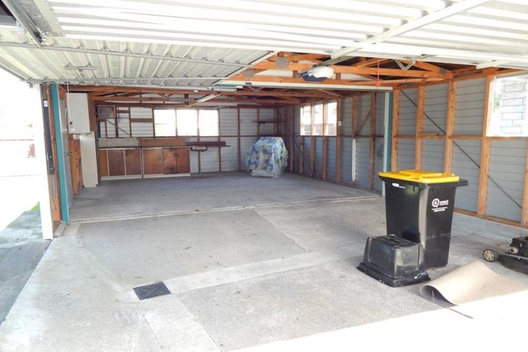 Photo of property in 14 Haselden Street, Westport, 7825