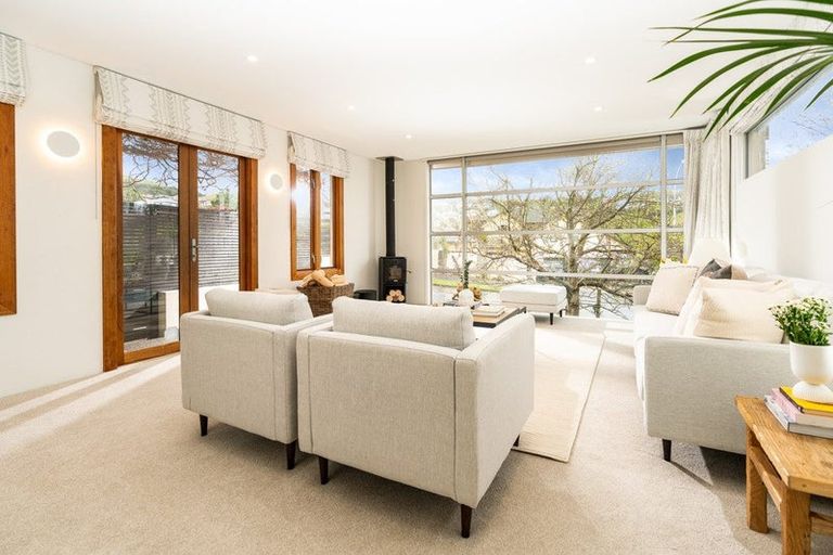 Photo of property in 51 Amesbury Drive, Churton Park, Wellington, 6037