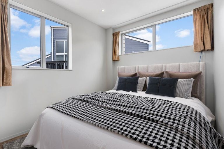 Photo of property in 65 Erlestoke Crescent, Churton Park, Wellington, 6037