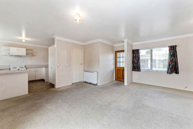 Photo of property in 11unit Mckee Avenue, Fenton Park, Rotorua, 3010