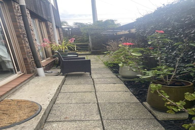 Photo of property in 63a/1 Norwood Road, Bayswater, Auckland, 0622