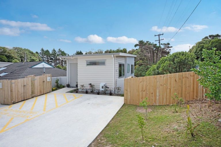 Photo of property in 5 Cunliffe Street, Johnsonville, Wellington, 6037