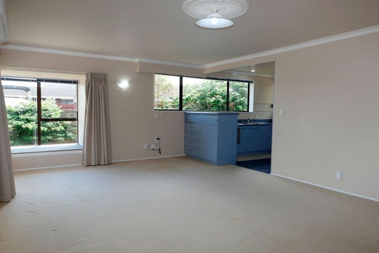 Photo of property in 104 Hillcrest Road, Raumati Beach, Paraparaumu, 5032