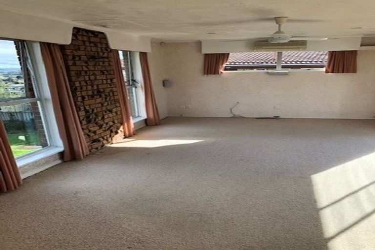 Photo of property in 19c Te Anau Place, Pakuranga Heights, Auckland, 2010