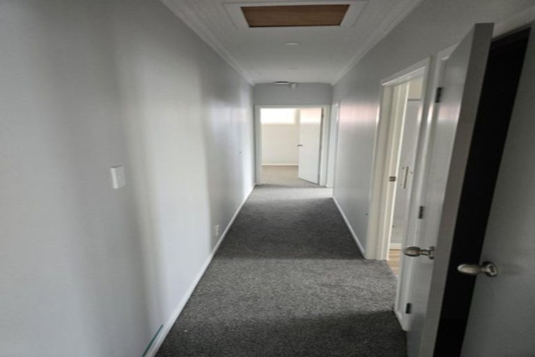 Photo of property in 70 Clevedon Road, Papakura, 2110