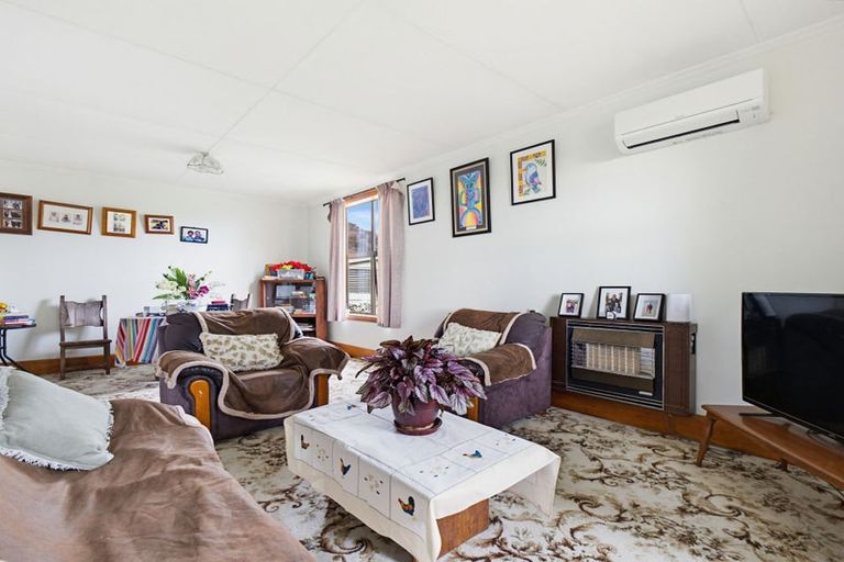 Photo of property in 176 Winchester Street, Levin, 5510