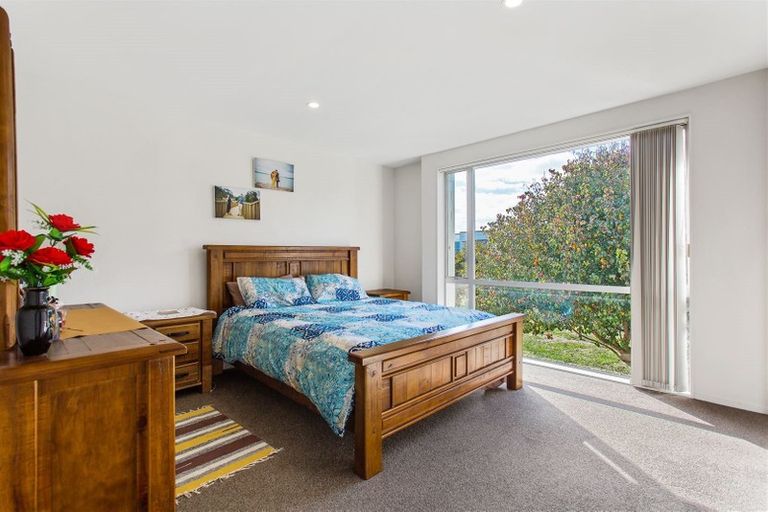 Photo of property in 62 Kuaka Drive, Takanini, 2112
