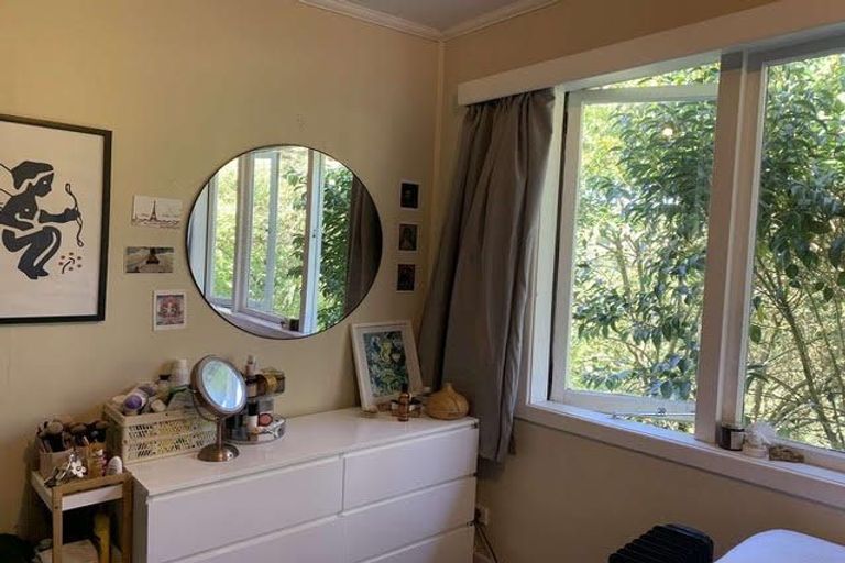 Photo of property in 42 Chaytor Street, Northland, Wellington, 6012