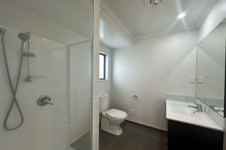 Photo of property in 66 Fairview Avenue, Fairview Heights, Auckland, 0632