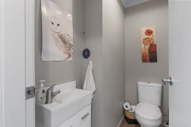 Photo of property in 108u9 Old Farm Road, Hamilton East, Hamilton, 3216