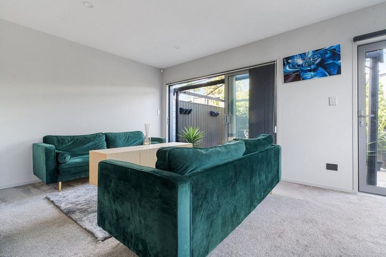 Photo of property in 1/1a Halsey Road, Manurewa, Auckland, 2102