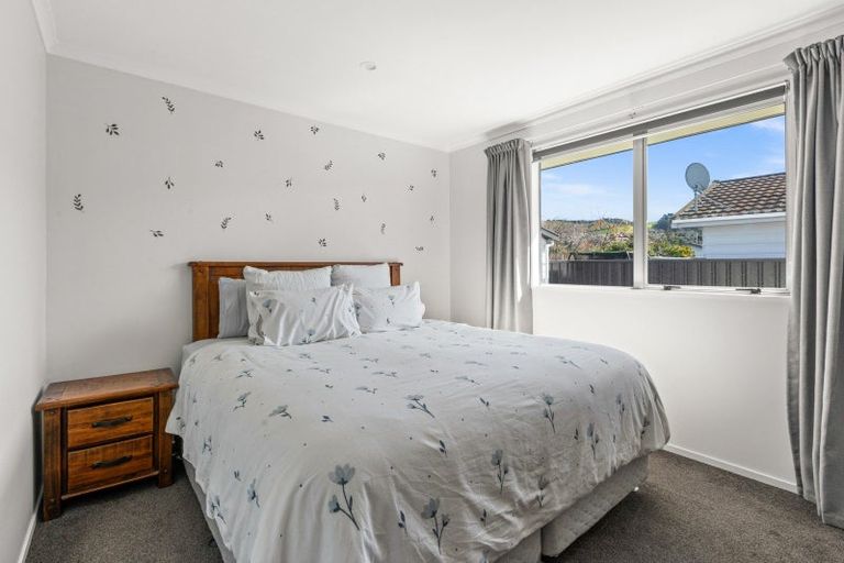 Photo of property in 4 Otatara Road, Taradale, Napier, 4112