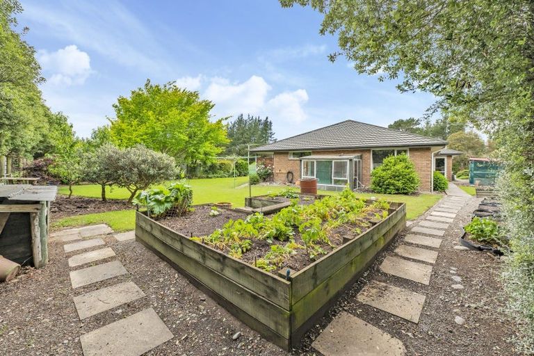 Photo of property in 127 Bridge Street, Coalgate, 7673