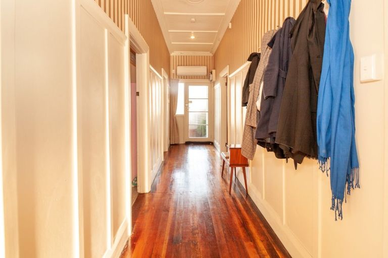Photo of property in 28 Bernard Street, Kenmure, Dunedin, 9011