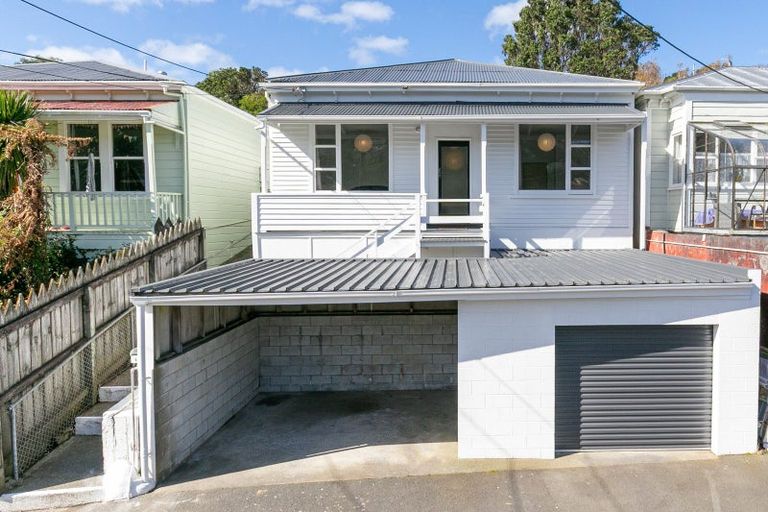Photo of property in 49 Mckinley Crescent, Brooklyn, Wellington, 6021