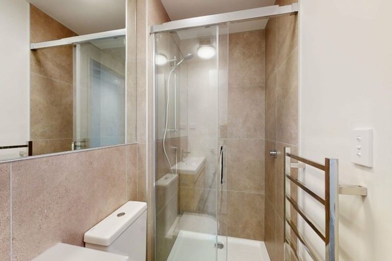 Photo of property in 67u4 Tiketike Way, Brooklyn, Wellington, 6021