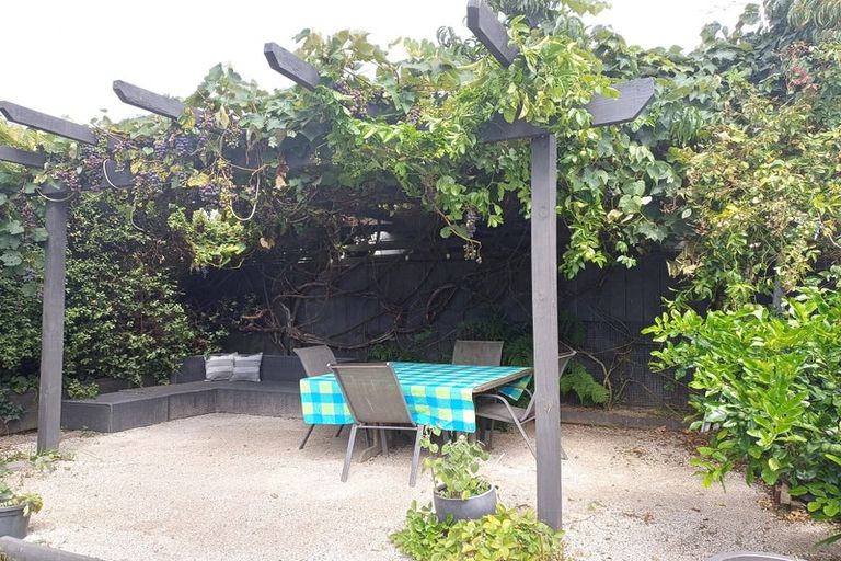 Photo of property in 378 Malfroy Road, Pomare, Rotorua, 3015