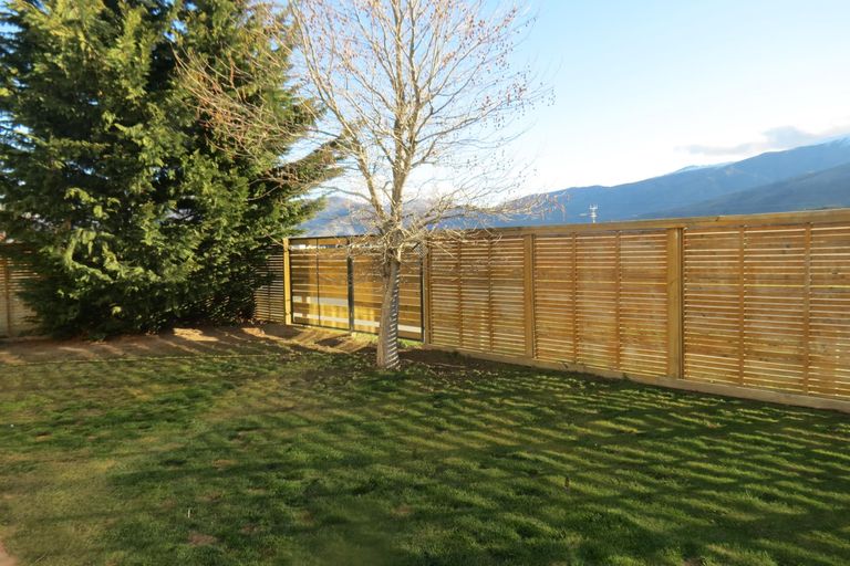 Photo of property in 1 Farrier Court, Cromwell, 9310