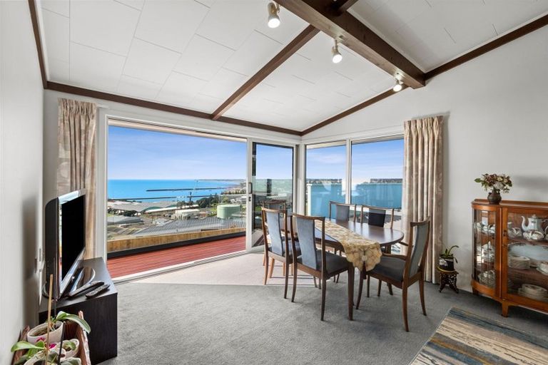 Photo of property in 19 Findlay Street, Moturoa, New Plymouth, 4310