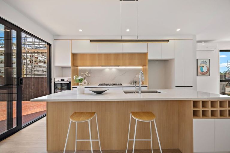 Photo of property in 4 Dorset Down Drive, Karaka, 2580