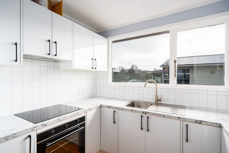 Photo of property in 61 Castor Crescent, Cannons Creek, Porirua, 5024