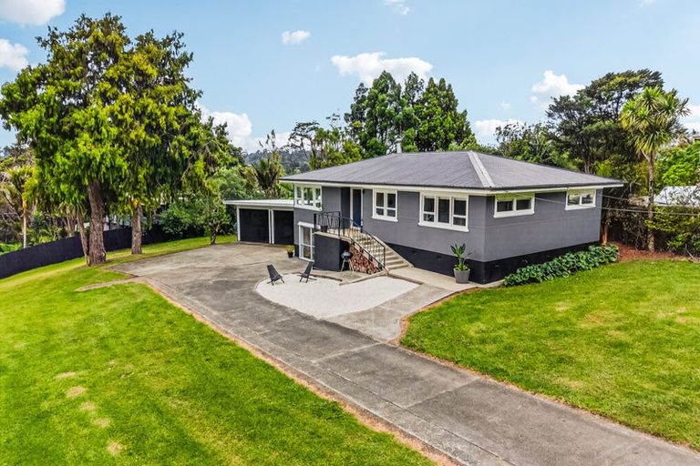 Photo of property in 6 Walker Road, Henderson Valley, Auckland, 0612