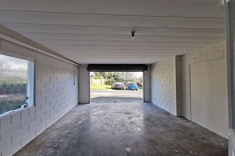 Photo of property in 1/320 Pakuranga Road, Pakuranga Heights, Auckland, 2010